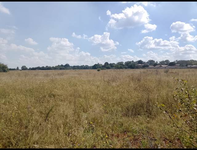 110,846M² VACANT LAND FOR SALE IN HENLEY ON KLIP